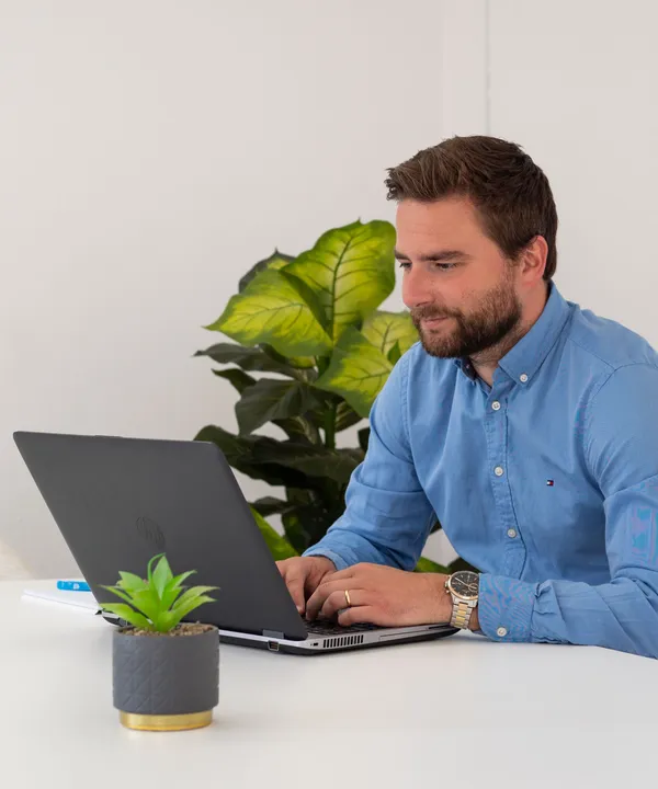 Niels aan het werk