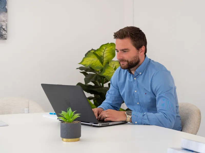 Niels Deprez, consultant KMO Management en specialist ondernemingsformaliteiten